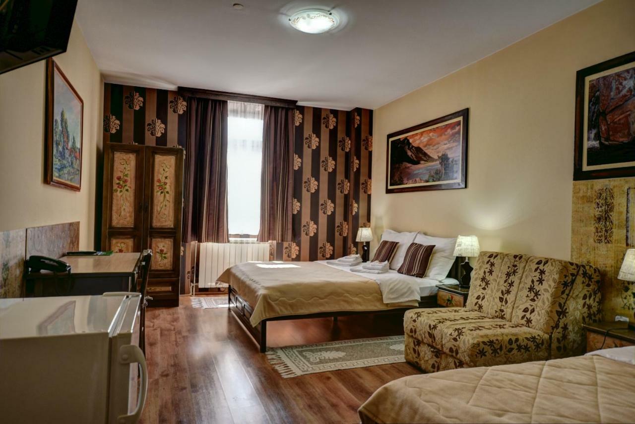 Vila Hit Ruma Bagian luar foto
